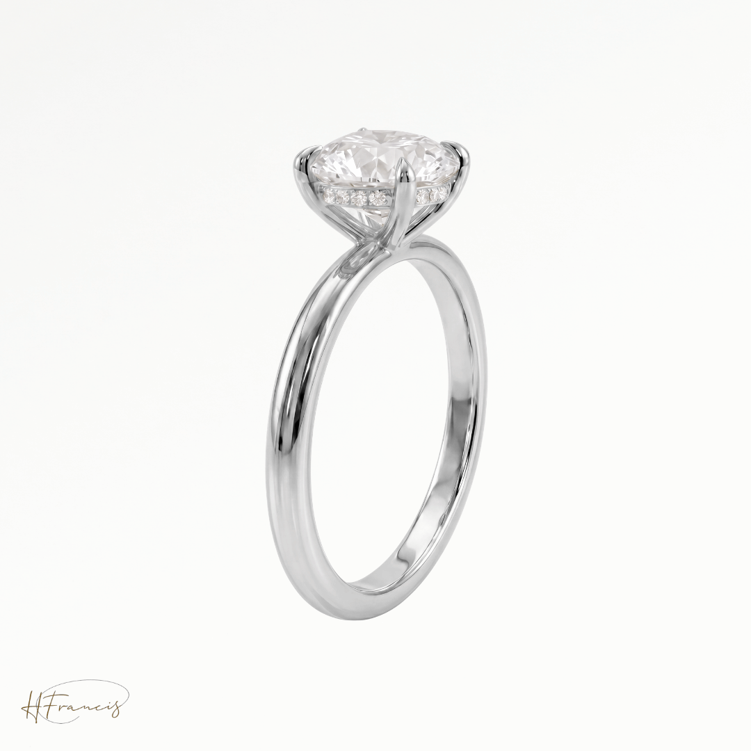 Round classic solitaire engagement ring in Platinum 